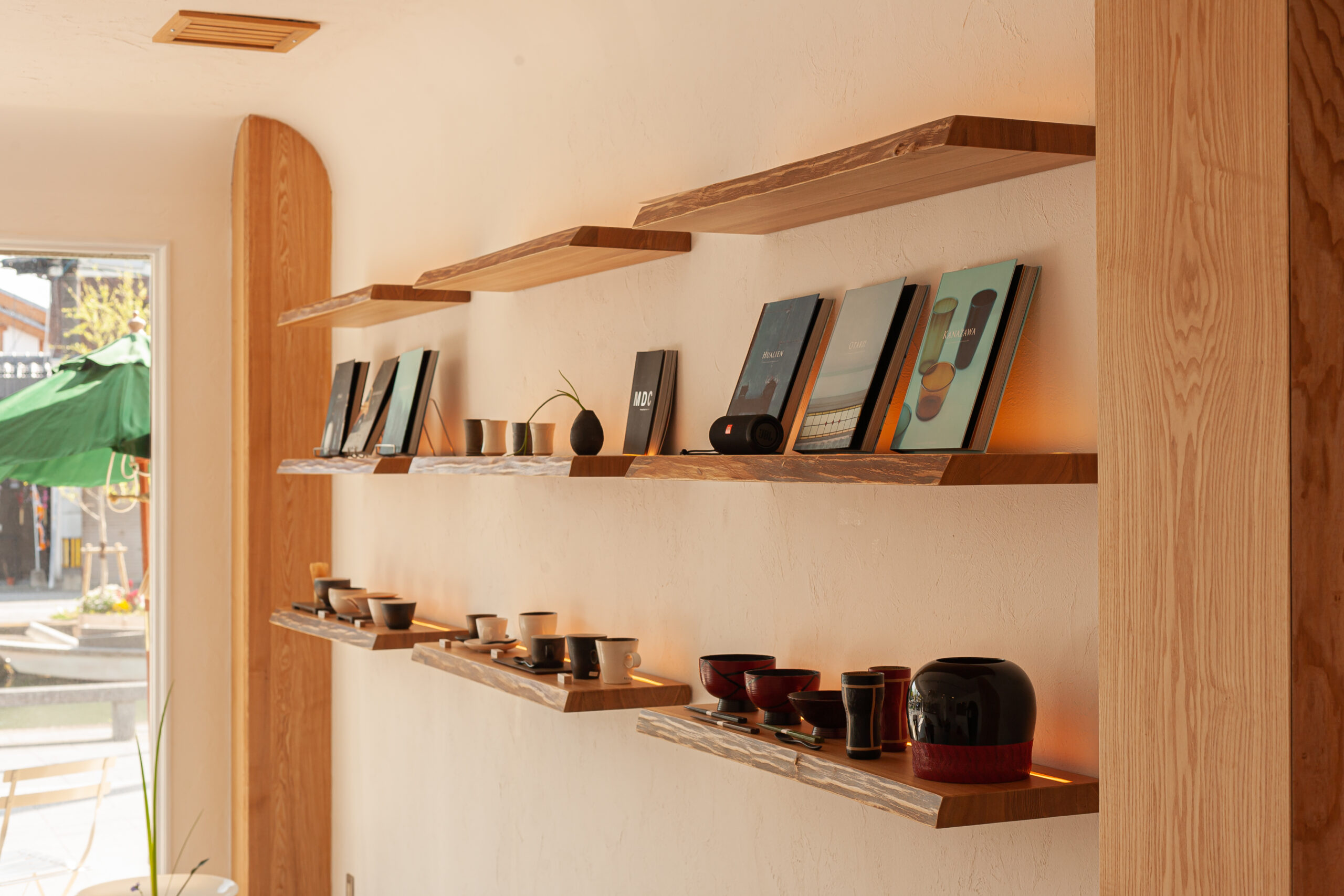 福岡県柳川市 Kanekin Hanaya Cafe 大川インテリア振興センター 福岡県柳川市 Kanekin Hanaya Cafe 大川インテリア振興センター